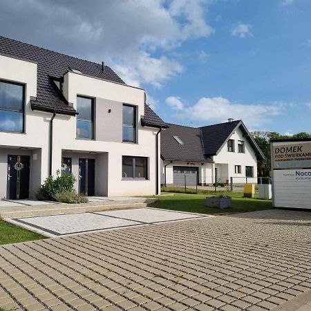Domek Pod Swierkami -Apartament Swierkowy IV Kudowa-Zdrój Exteriör bild