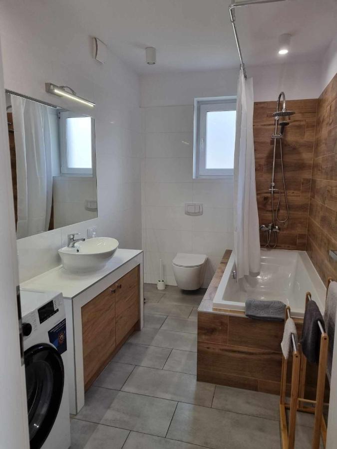 Domek Pod Swierkami -Apartament Swierkowy IV Kudowa-Zdrój Exteriör bild
