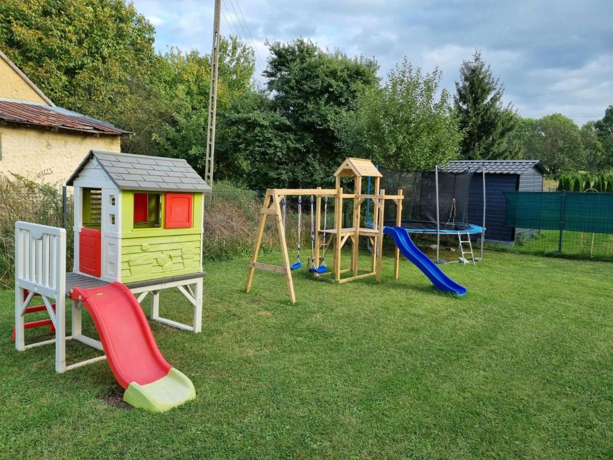 Domek Pod Swierkami -Apartament Swierkowy IV Kudowa-Zdrój Exteriör bild
